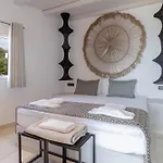 Diamond Of Mykonos
