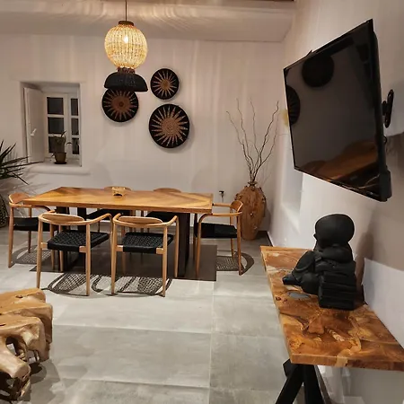 Diamond Of Mykonos 아노 메라