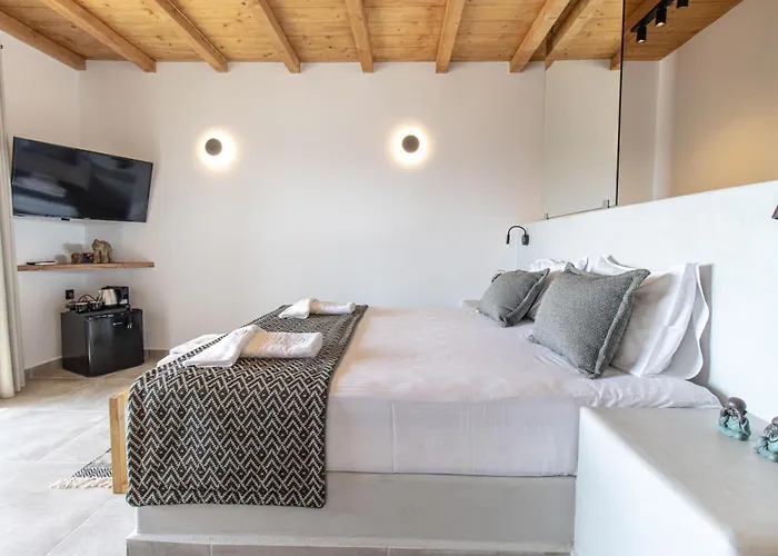 Diamond Of Mykonos *