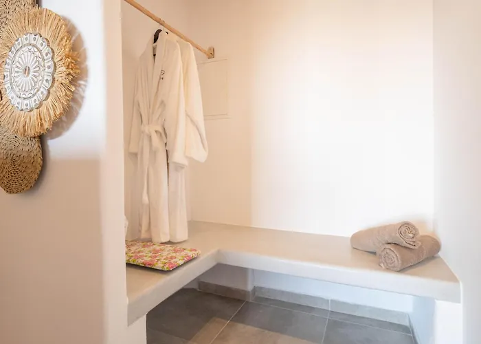 Diamond Of Mykonos *